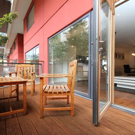 Grand Canal Quay - 3 Bedroom Apartment
